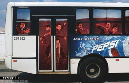 Необычная реклама на автобусе