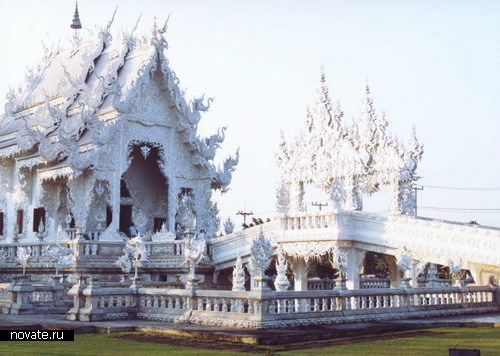 Ват-Ронг-Кун (Wat Rong Khun)